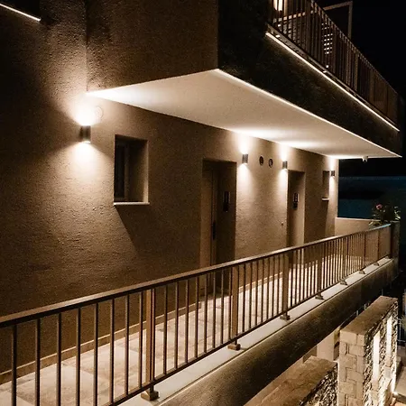 Apartahotel Minimalist 3*