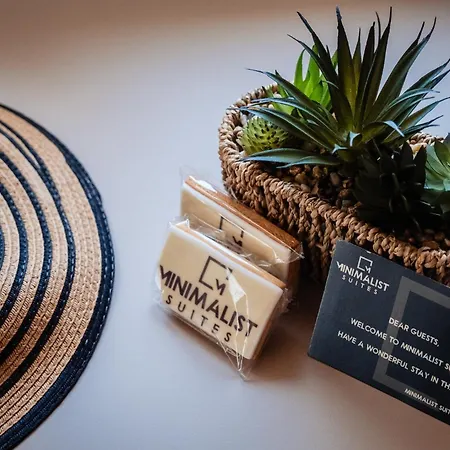 Minimalist Appart hôtel Potos