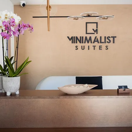 Minimalist Aparthotel 3*