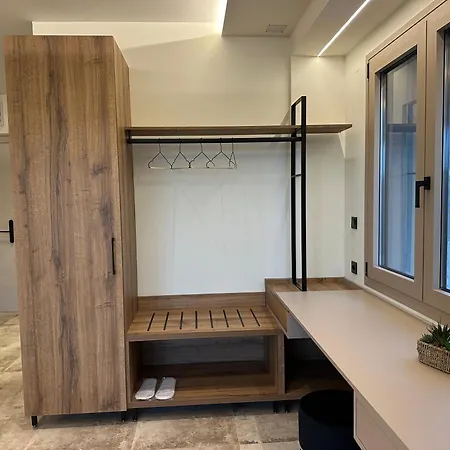 Minimalist Appart hôtel Potos