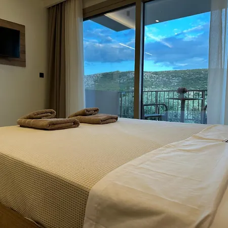 Minimalist Aparthotel